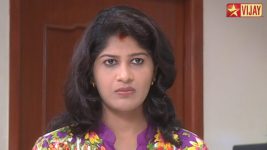 Deivam Thandha Veedu S07E27 Paati rejects Priya’s gift Full Episode