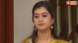 Deivam Thandha Veedu S08E29 Chitra orders Priya to apologise Full Episode