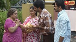 Deivam Thandha Veedu S15E30 Paati pacifies Seeta Full Episode