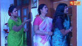 Deivam Thandha Veedu S17E66 Harini Locked in a Dark Room Full Episode