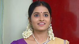 Deivam Thandha Veedu S19E50 Radha Runs Away Full Episode