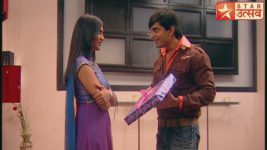 Dill Mill Gayye S1 S03E36 Armaan Hugs Muskaan Accidentally Full Episode