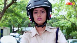 Eetaram Illalu S05E20 Sandhya Sees Vikram's Bike Full Episode