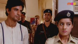 Eetaram Illalu S06E13 Rajkumar in a High Security Jail Full Episode