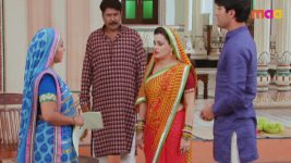 Eetaram Illalu S06E41 Will Meenakshi Divorce Vikram? Full Episode