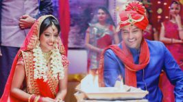 Eetaram Illalu S13E79 Sandhya, Surya Remarry Full Episode