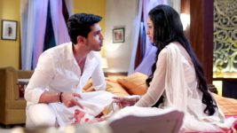 Ek Aastha Aisi Bhi S02E25 Shiv Treats Aastha's Wounds Full Episode