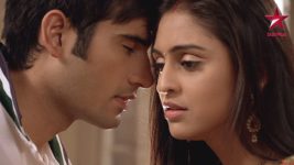 Ek Hazaaron Mein Meri Behna Hai S02E18 Viren and Jeevika get romantic Full Episode