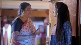 Idhayathai Thirudathey S01E19 6th March 2020 Full Episode