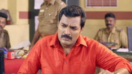 Idhayathai Thirudathey S01E35 30th May 2020 Full Episode