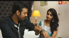 Kalyanam Mudhal Kadhal Varai S04E54 Priya nurses Arjun's wound Full Episode