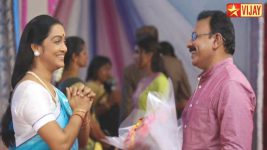 Kalyanam Mudhal Kadhal Varai S05E08 Manju blushes on seeing Krishnan Full Episode