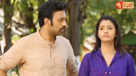 Kalyanam Mudhal Kadhal Varai S07E33 Arjun Comforts Priya Full Episode