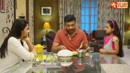 Kalyanam Mudhal Kadhal Varai S07E56 Arjun Praises Priya's Cooking Full Episode
