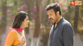 Kalyanam Mudhal Kadhal Varai S08E33 Arjun Saves Priya from Goons Full Episode