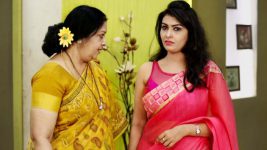Kalyanam Mudhal Kadhal Varai S12E07 The Family Versus Vandhana Full Episode