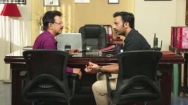 Kalyanam Mudhal Kadhal Varai S12E10 Arjun Confronts Unnikrishnan Full Episode