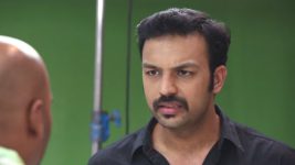 Kalyanam Mudhal Kadhal Varai S13E31 Arjun Confronts the Ad Director Full Episode