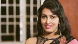 Kalyanam Mudhal Kadhal Varai S13E36 Vandana Keeps Priya Out Full Episode