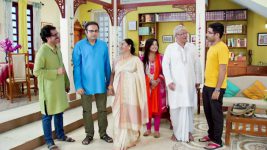 Ke Apon Ke Por S09E25 Debranjan Meets Gowri Full Episode