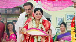 Ke Apon Ke Por S09E33 Debranjan and Gowri’s Wedding Full Episode