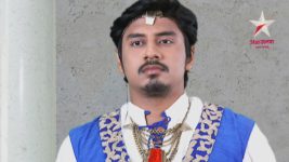 Kiranmala S08E08 Prithwiraj steals Amrit Full Episode