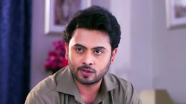 Kulaswamini S03E32 Dhiraj Accuses Sakshi Full Episode