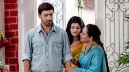 Kusum Dola S09E38 Badshah Meets The Chatterjees Full Episode