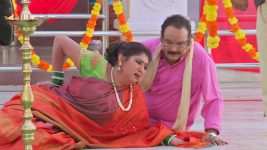 Lakshmi Kalyanam (Star Maa) S03E05 Rajeswari Falls Unconscious Full Episode