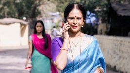 Lek Mazhi Ladki S06E40 Why Does Meera Follow Iravati? Full Episode