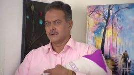Lek Mazhi Ladki S14E223 Vishwas Spies on Meera, Vijay Full Episode