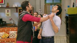 Mere Angne Mein S13E02 Lallan Singh Threatens Amit Full Episode