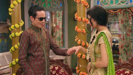 Mere Angne Mein S13E12 Lucky, Preeti Get Engaged! Full Episode
