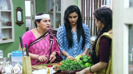 Mere Angne Mein S17E03 Kaushalya Wants Aarti Away Full Episode