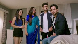 Naagin (Colors tv) S03 E50 Vyom plans to expose Bela
