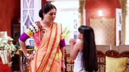 Naamkaran S03E21 Dayawanti Makes Avni Beg Full Episode