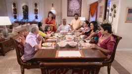 Nakalat Saare Ghadle S02E12 Patils and Dikshits' Lunch Plan Full Episode