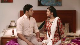Nakalat Saare Ghadle S02E315 Swati Meets Sanjay Full Episode