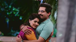 Nakalat Saare Ghadle S02E398 Prataprao Professes His Love Full Episode