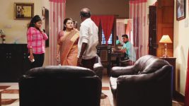 Pagal Nilavu S04E47 Malar Slaps Tamizh! Full Episode