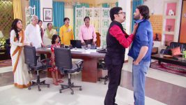 Patol Kumar S13E05 Sujon Stops Ranjit Full Episode