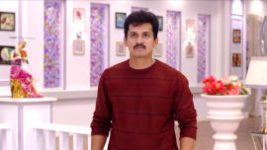 Piriyadha Varam Vendum S01E199 25th March 2020 Full Episode