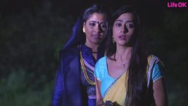 Piya Rangrezz S02E39 Shraddha tries to shoot Aditya Full Episode