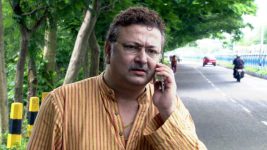 Punni Pukur S05E27 Debjit Talks to His Family Full Episode