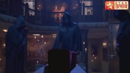 Pyaar Kii Ye Ek Kahaani S09 E36 The vampires try to revive Abhay.