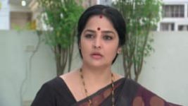 Raktha Sambandam S01E33 23rd May 2018 Full Episode