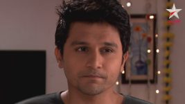 Runji S02E05 Aditya threatens to kill Runji Full Episode