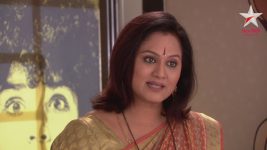 Runji S04E32 Meenakshi visits Runji’s salon Full Episode