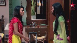 Saraswatichandra S04E20 Kalika begs Kumud not to leave Full Episode