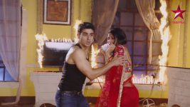 Saraswatichandra S04E66 Pramad tries to kill Kumud Full Episode